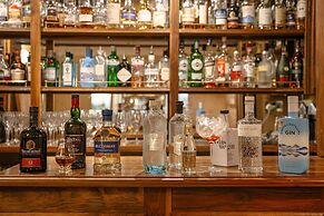 The Airds Hotel & Restaurant