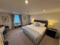 The Airds Hotel & Restaurant