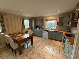 The Airds Hotel & Restaurant