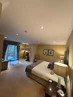 The Airds Hotel & Restaurant