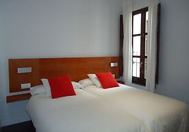 Apartamentos Turisticos Mauror