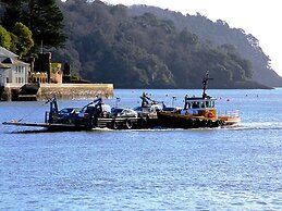 Dartmouth Chalet Holidays