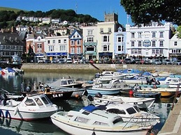 Dartmouth Chalet Holidays