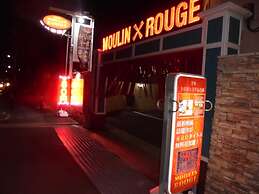 HOTEL MOULIN ROUGE - Adults Only