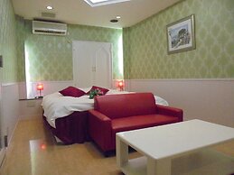 HOTEL MOULIN ROUGE - Adults Only