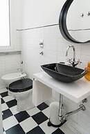 Large Apartment near City Center