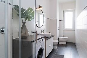 Large Apartment near City Center