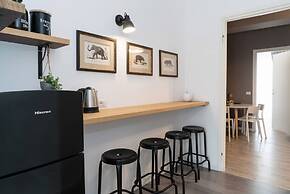 Large Apartment near City Center