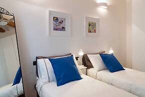 Large apartment in Milan center