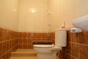 Luxury Design Grand Palace Kemayoran Apartment With Private Bathtub