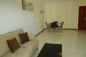 Luxury Design Grand Palace Kemayoran Apartment With Private Bathtub