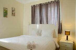 Luxury Design Grand Palace Kemayoran Apartment With Private Bathtub