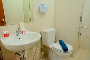 Woodland Park Residence Kalibata View Swimming Pool