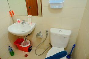 Woodland Park Residence Kalibata View Swimming Pool