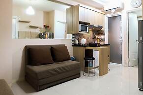 Cozy Green Pramuka Apartment