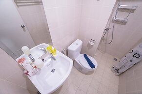 Cozy Apartment at Parahyangan Residence with Direct Access to Swimming