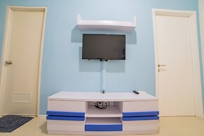 Cozy Apartment at Parahyangan Residence with Direct Access to Swimming