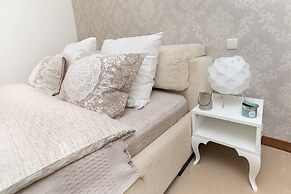 Bucharest Apartments DeLuxe