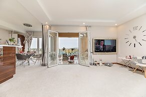 Bucharest Apartments DeLuxe
