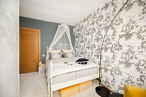 Bucharest Apartments DeLuxe