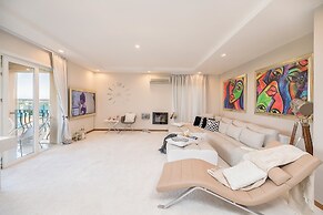 Bucharest Apartments DeLuxe