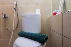 Pool View Apartment Green Pramuka