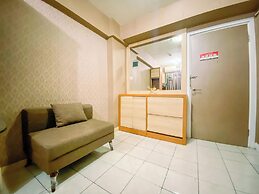 Pool View Apartment Green Pramuka