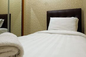 Pool View Apartment Green Pramuka