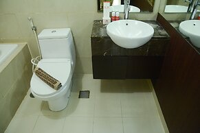 Gandaria Heights Apartment with Mall Access