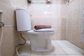 Green Bay Pluit Apartment With Direct Access To Shopping Center