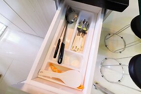 Bassura City Apartment with Mall Access