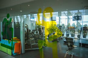 Modern Elegant Design L'Avenue Apartment