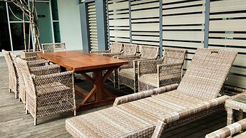 Best Price Brooklyn Apartment near IKEA Alam Sutera