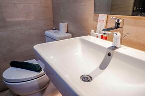 New Furnished Studio Menteng Park Apartment