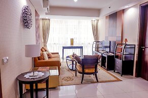 Cozy Pool View Kemang Village Residence Apartment with Direct Access t