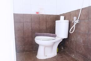 Good Apartment At Green Pramuka City