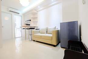 New & Clean Bassura City Apartment