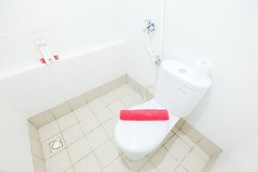 Simply & Clean Bassura City Apartment