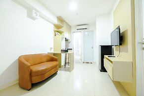 Simply & Clean Bassura City Apartment