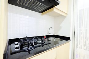 Simply & Clean Bassura City Apartment