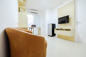 Simply & Clean Bassura City Apartment