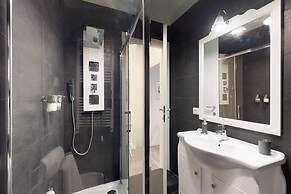 Luxury 2 bedrooms apartment