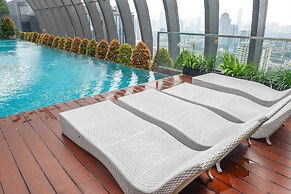 Spacious and Modern L'Avenue Apartment