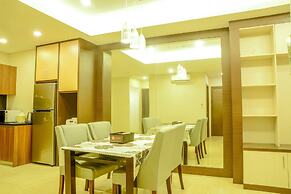 Spacious and Modern L'Avenue Apartment