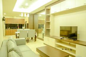 Spacious and Modern L'Avenue Apartment