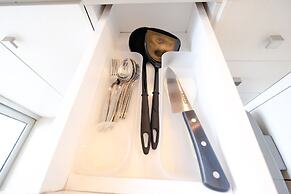 Bassura City Apartment with City View