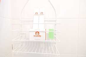 Bassura City Apartment with City View