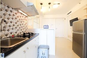 Bassura City Apartment with City View