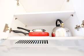 Bassura City Apartment with City View