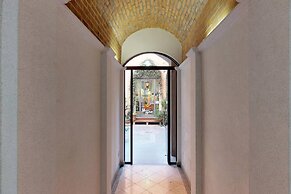 Fashion District Apartment